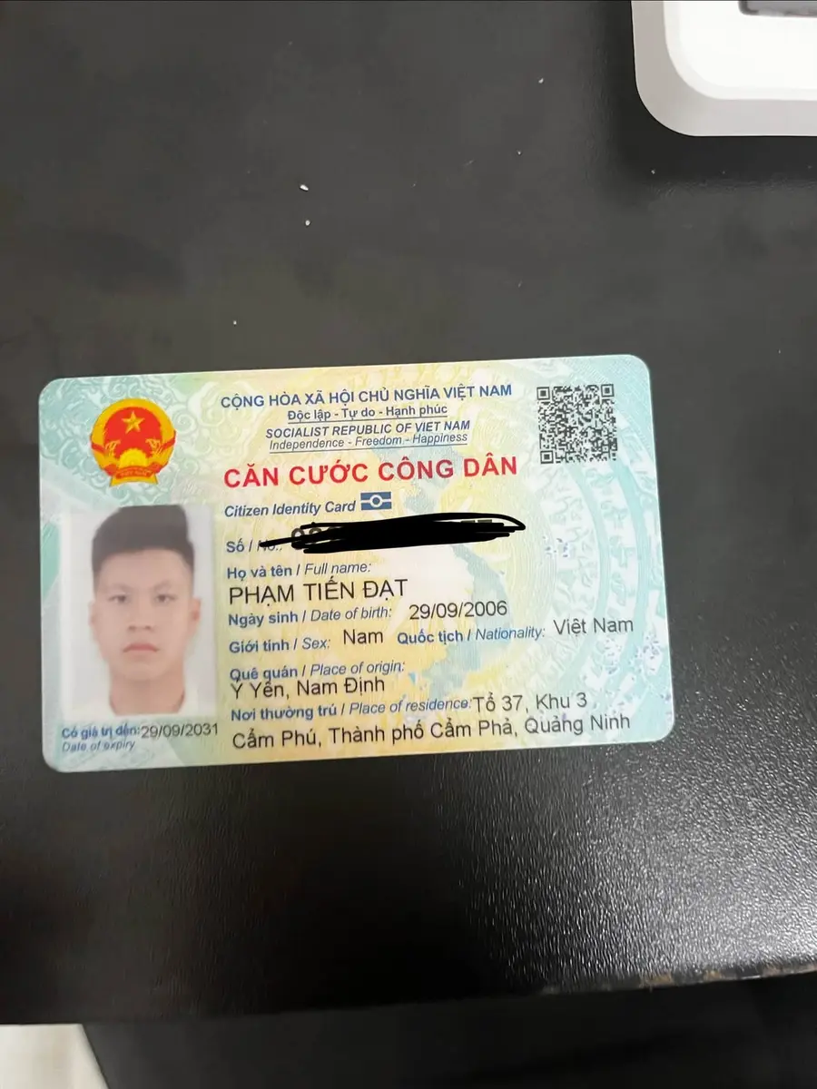 Mất ví chứa giấy tờ tên: Phạm Tiến Đạt