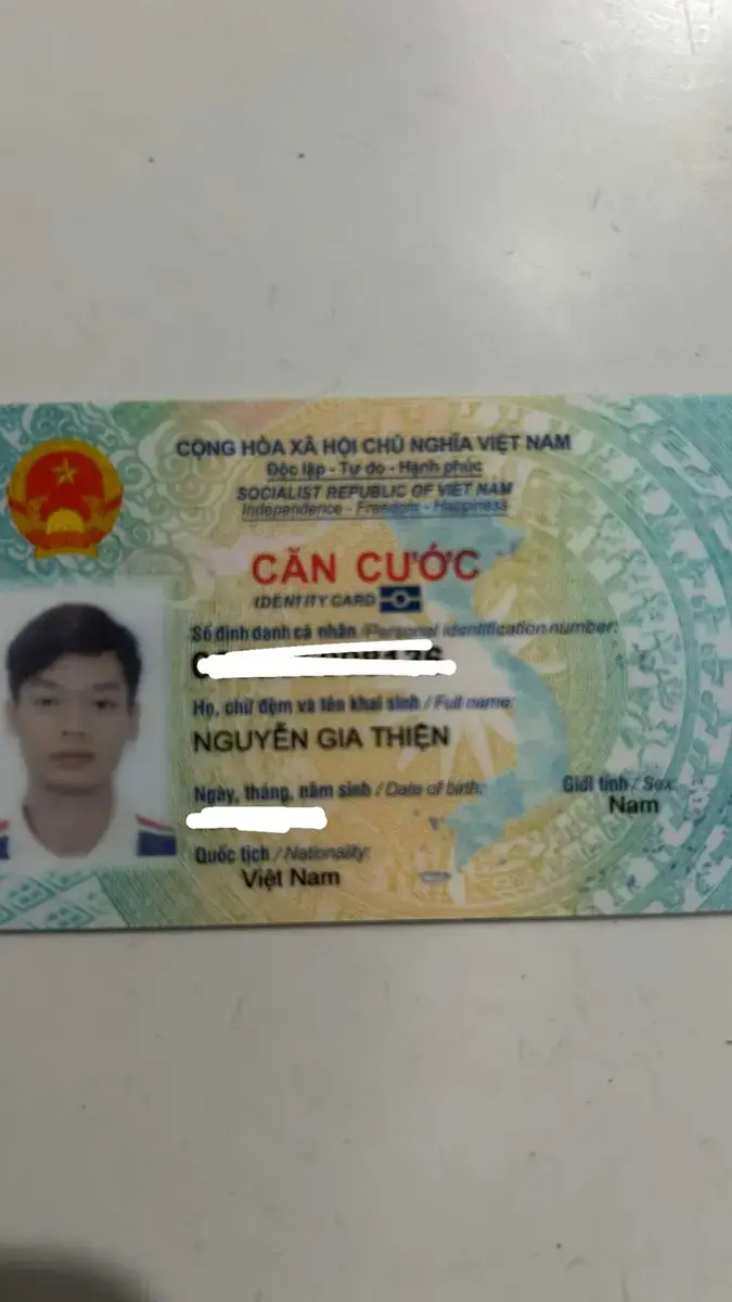 Rơi ví ở Hà Nội tên Nguyễn Gia Thiện